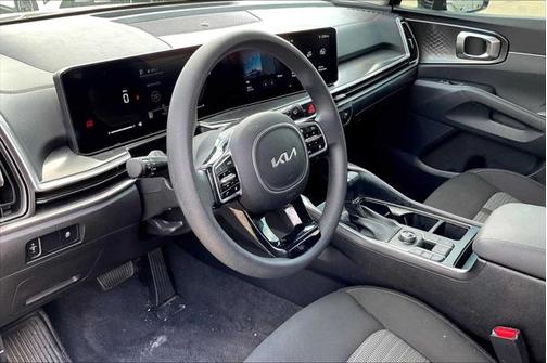 2025 Kia Sorento LX