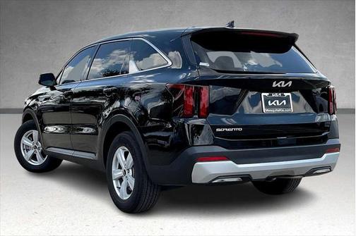 2025 Kia Sorento LX