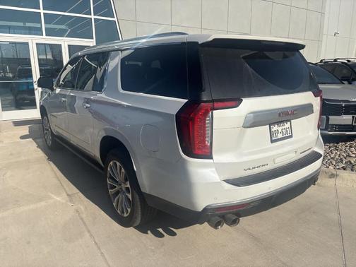 2022 GMC Yukon XL Denali