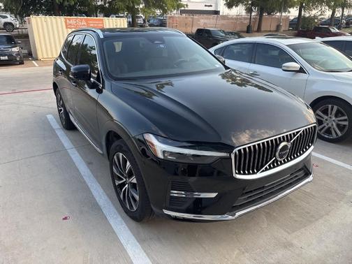 2023 Volvo XC60 B5 Plus Bright Theme