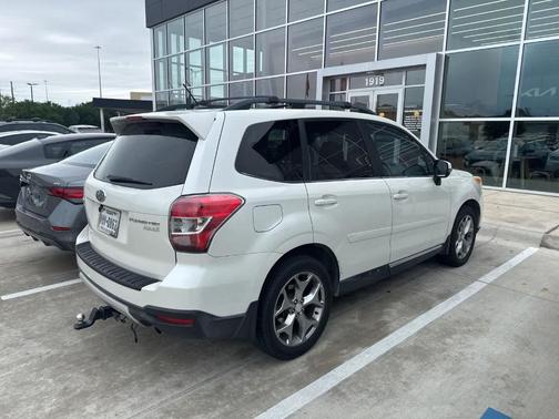 Satin White Pearl 2015 Subaru Forester 2.5i Touring