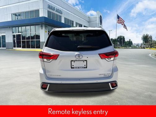 2019 Toyota Highlander Limited Platinum