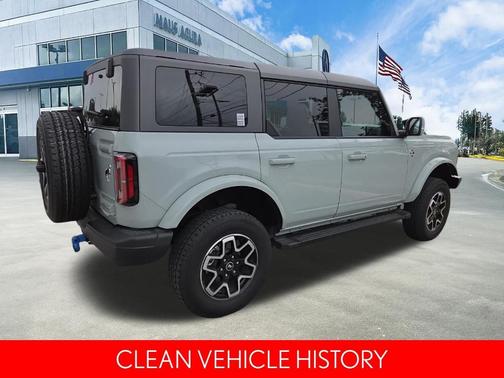 Gray 2024 Ford Bronco Outer Banks