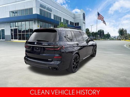 Black 2023 BMW X7 M60i