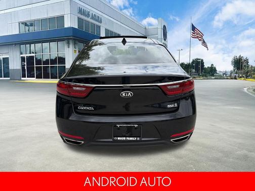 2019 Kia Cadenza Technology