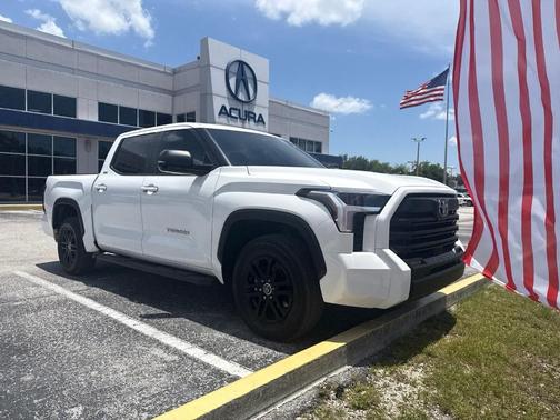 White 2024 Toyota Tundra SR5