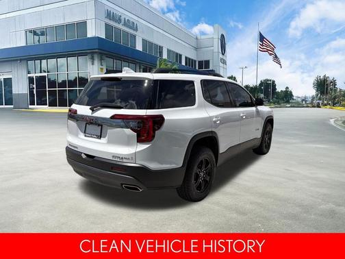 White 2023 GMC Acadia AT4