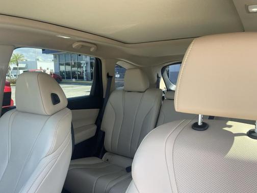 White 2023 Acura MDX Technology