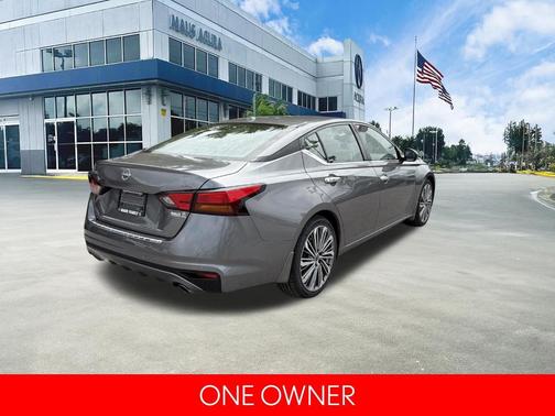 Gun Metallic 2023 Nissan Altima 2.5 SL