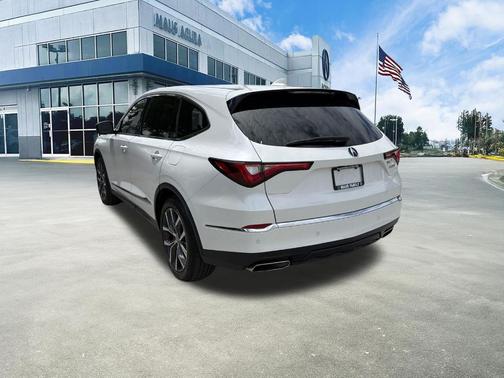 White 2023 Acura MDX Technology