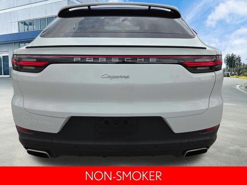 White 2021 Porsche Cayenne AWD