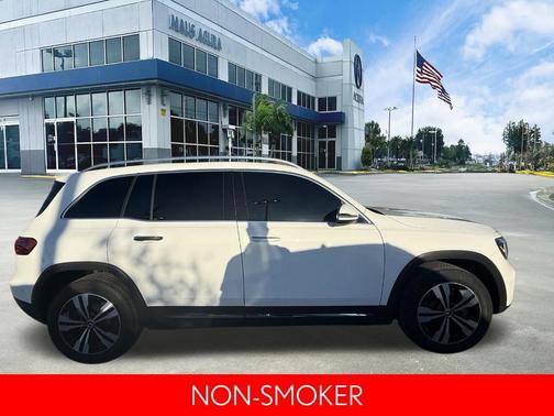 White 2025 Mercedes-Benz GLB 250 Base 4MATIC