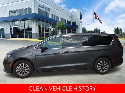 Gray 2023 Chrysler Pacifica Hybrid Touring L