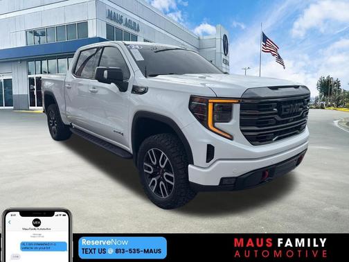 White 2024 GMC Sierra 1500 AT4