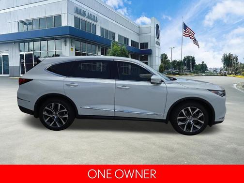 White 2023 Acura MDX Technology