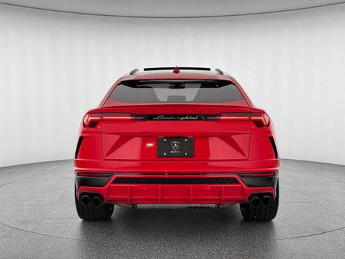 2019 Lamborghini Urus Base