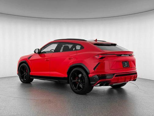 2019 Lamborghini Urus Base