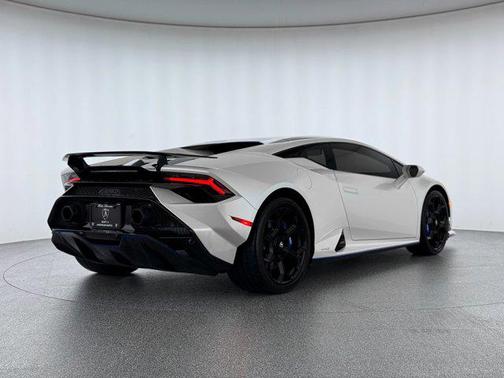 2023 Lamborghini Huracan Tecnica Coupe