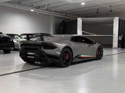 2018 Lamborghini Huracan Performante
