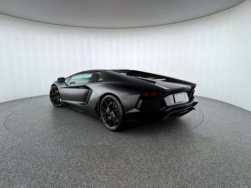 2015 Lamborghini Aventador LP700-4