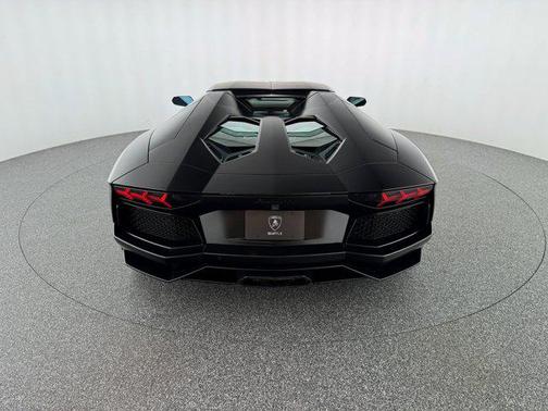2015 Lamborghini Aventador LP700-4