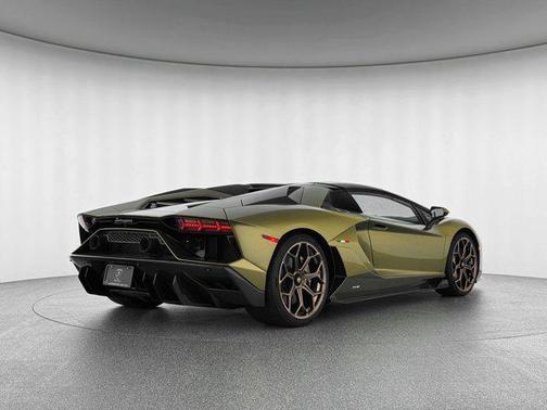 2022 Lamborghini Aventador SVJ LP 780-4 Ultimae