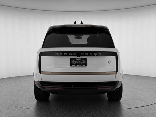 2023 Land Rover Range Rover SV