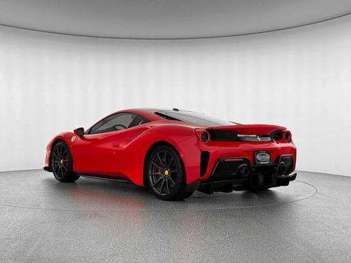 2019 Ferrari 488 Pista Base