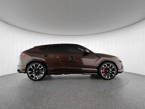 2019 Lamborghini Urus Base