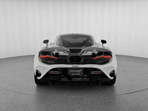 2024 McLaren 750S Coupe