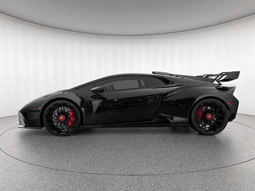 2022 Lamborghini Huracan STO Coupe