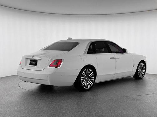2022 Rolls-Royce Ghost 