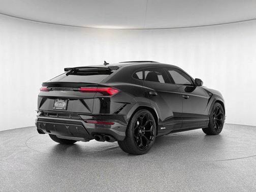 2024 Lamborghini Urus Performante