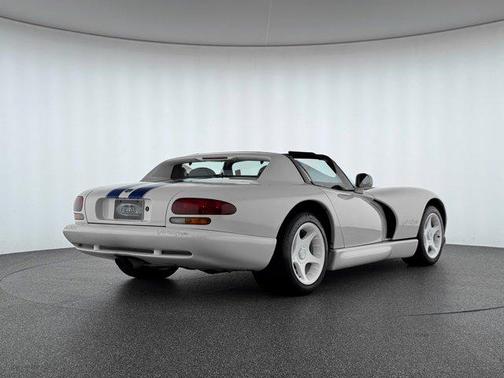 1996 Dodge Viper RT/10