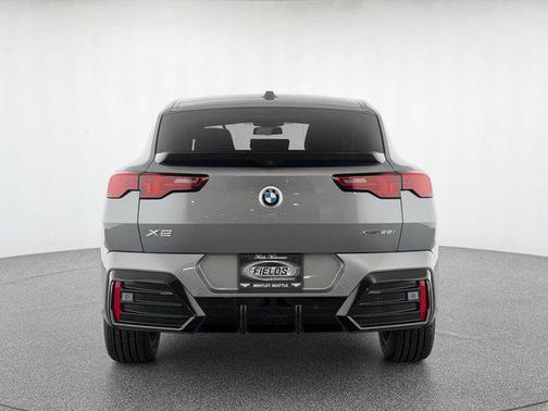 Gray Metallic 2025 BMW X2 xDrive28i