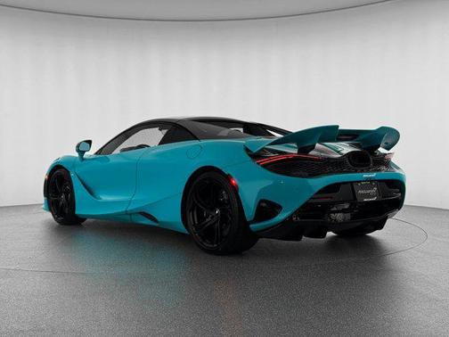 2024 McLaren 750S Spider