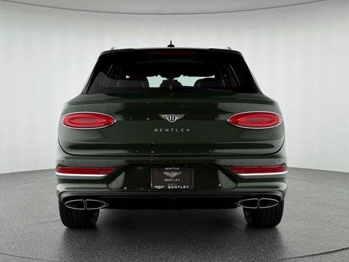 2025 Bentley Bentayga V8