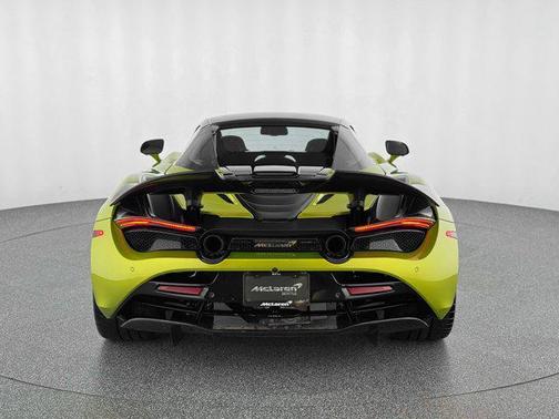 2022 McLaren 720S Base