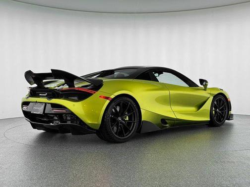 2022 McLaren 720S Base