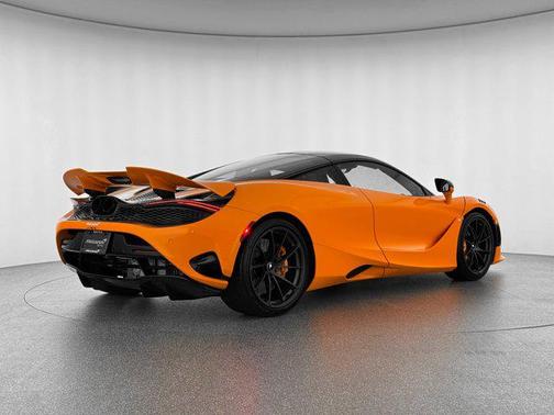 2024 McLaren 750S Coupe