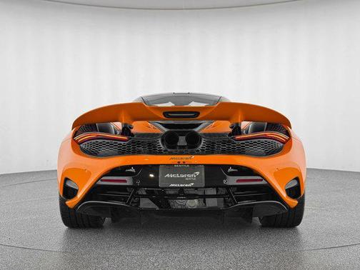 2024 McLaren 750S Coupe