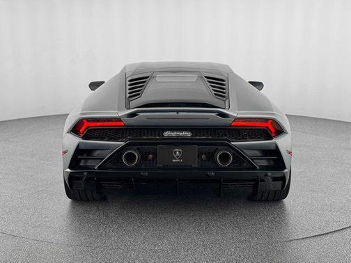2020 Lamborghini Huracan EVO Base