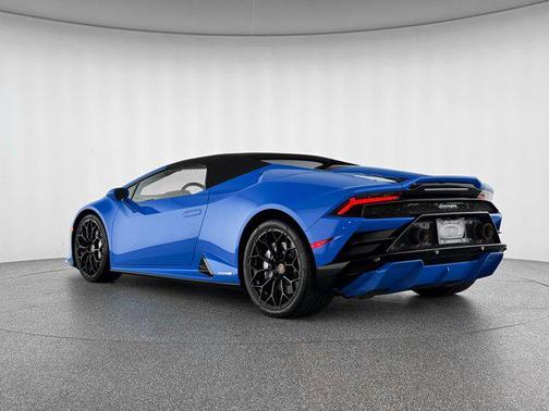 2022 Lamborghini Huracan EVO Spyder RWD