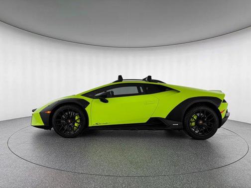 2023 Lamborghini Huracan Sterrato Base