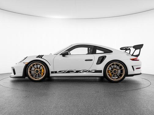White 2019 Porsche 911 GT3 RS