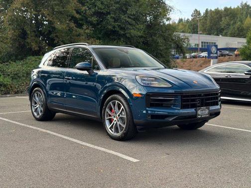 2025 Porsche Cayenne S