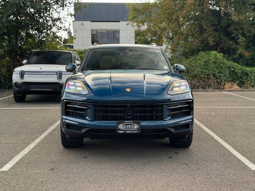 2025 Porsche Cayenne S