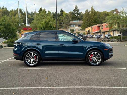 2025 Porsche Cayenne S