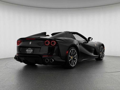 2021 Ferrari 812 GTS Base
