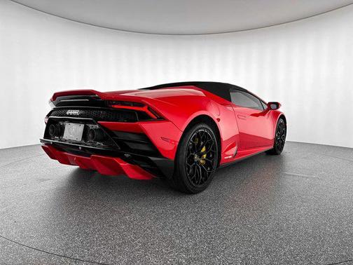 2023 Lamborghini Huracan EVO Spyder RWD